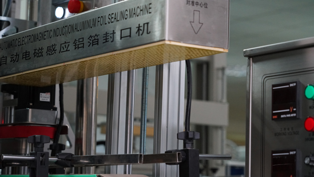 indukcinio sandarinimo mašinos.jpg