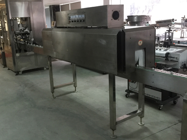 dangtelių sandarinimo linija susitraukianti.jpg