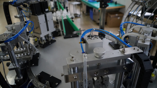 rotacinis užpildo dangtelis.jpg