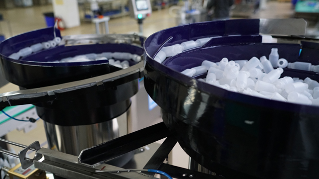 buteliuko tiektuvas.jpg