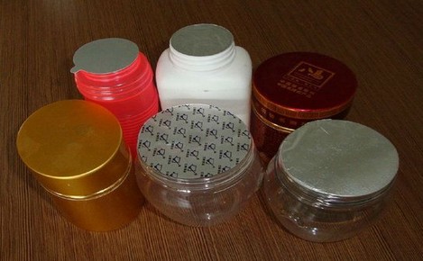 plastic bottles samples after being sealed indukcija.jpg