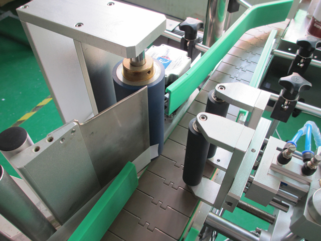 PLC controlling system bottle labeling machine BUTELIŲ ŽENKLINIMO ĮRANGA PLC2.jpg