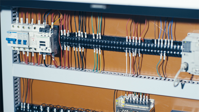 elektronikos lenta.jpg