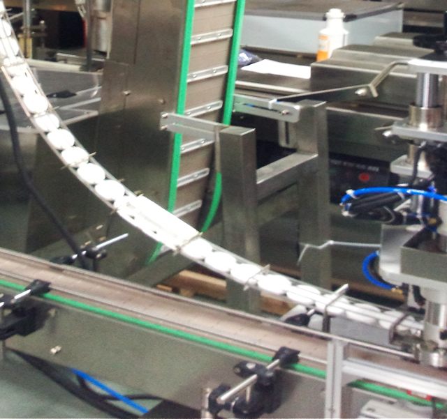 stiklainių kėlimas feeding.jpg