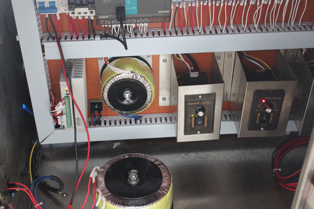 vidinė mašina elektroninė.jpg