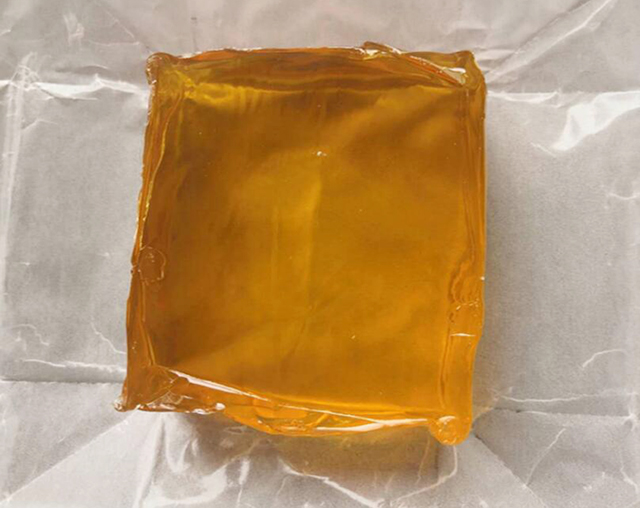 karšto lydalo klijų medžiagos.jpg