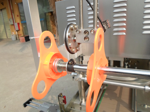 film roller volelis plėvelės uždėjimui sandarinimas.jpg