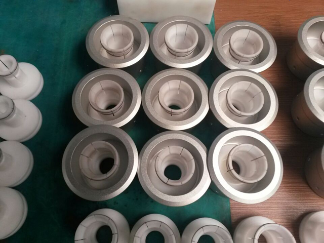 vamzdelių laikiklis.jpg