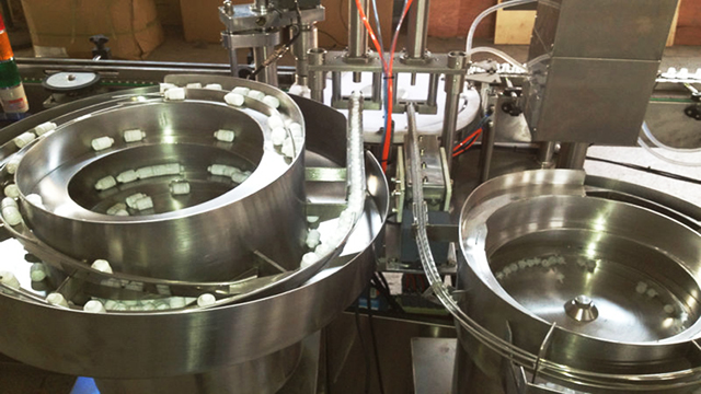 pildymo linija E skystis.jpg