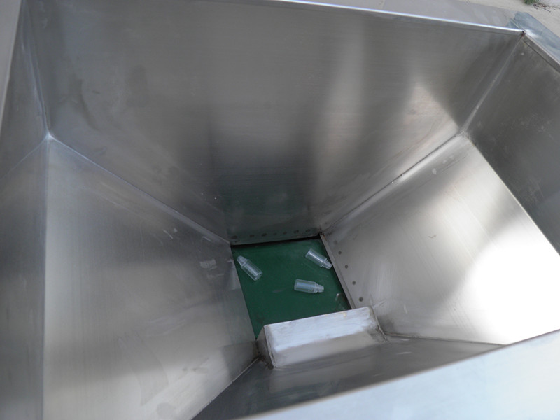 E liquid unscrambler for filling capping line butelių iššifravimo įrenginys E skysčiui.jpg