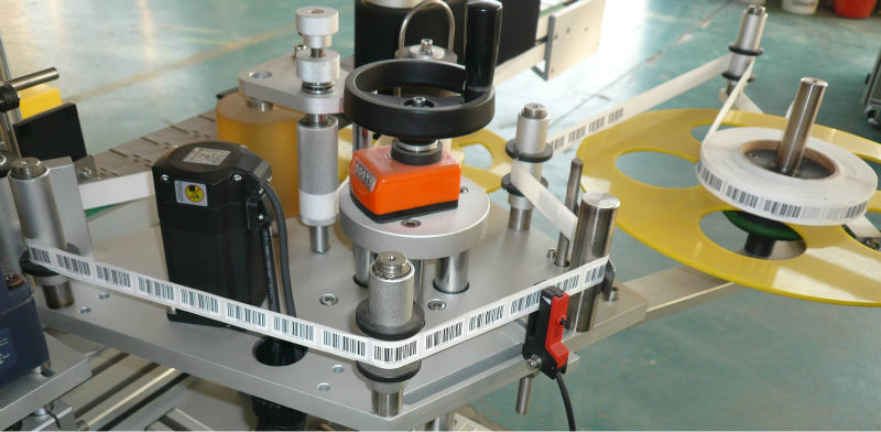 aukštyn žemyn dviejų pusių lipnios etikečių klijavimo mašina