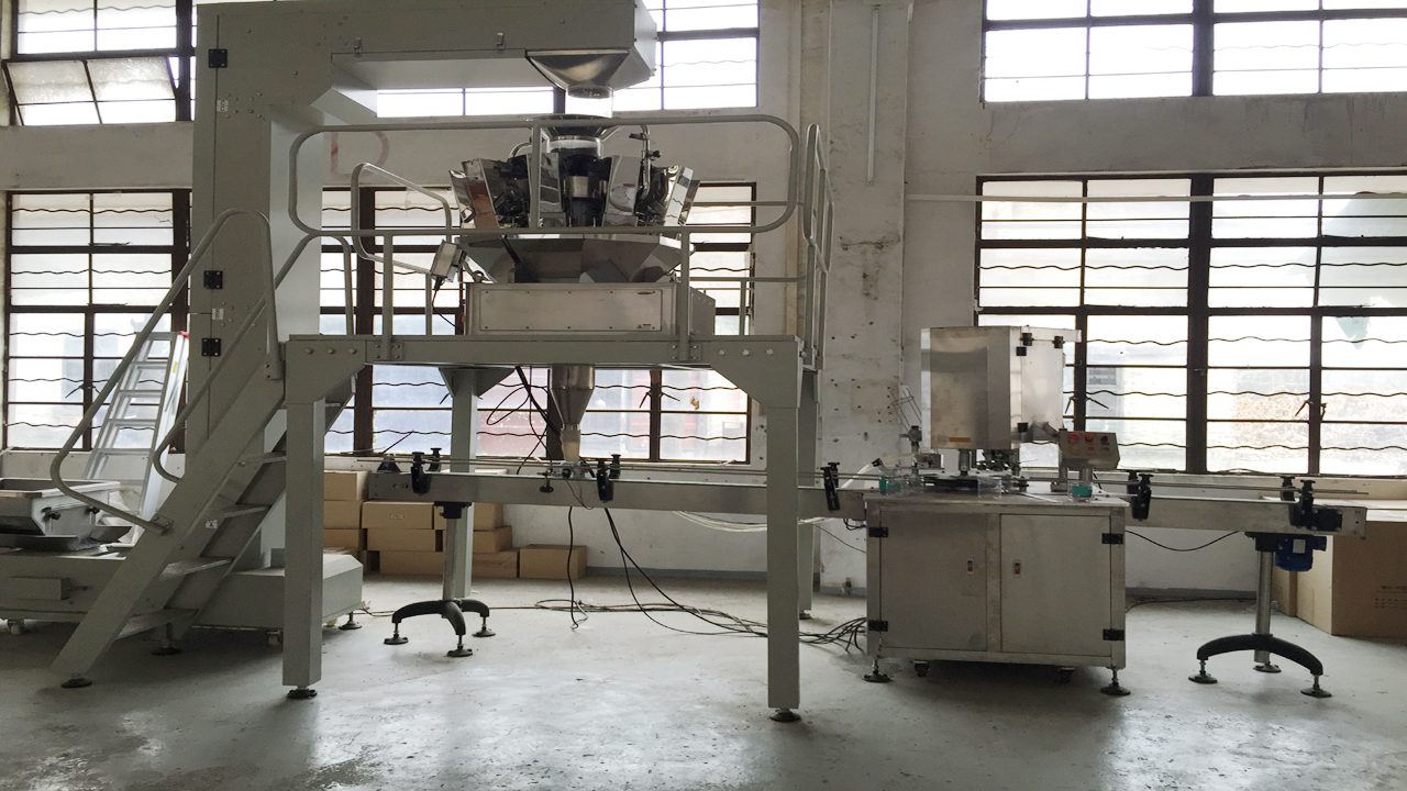 skardinių užpildymo sandarinimo mašinos.jpg