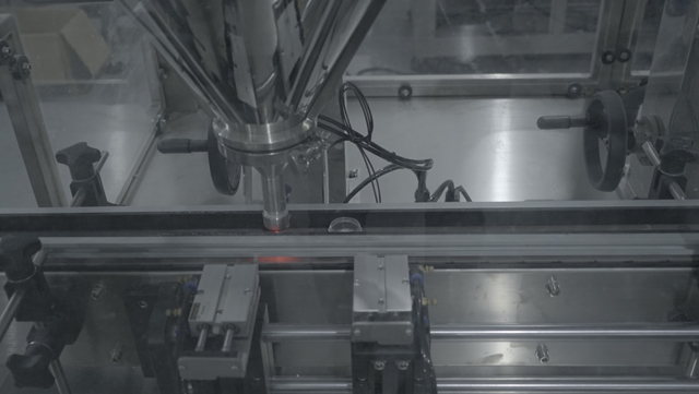 miltelių užpildymo sraigtas.JPG