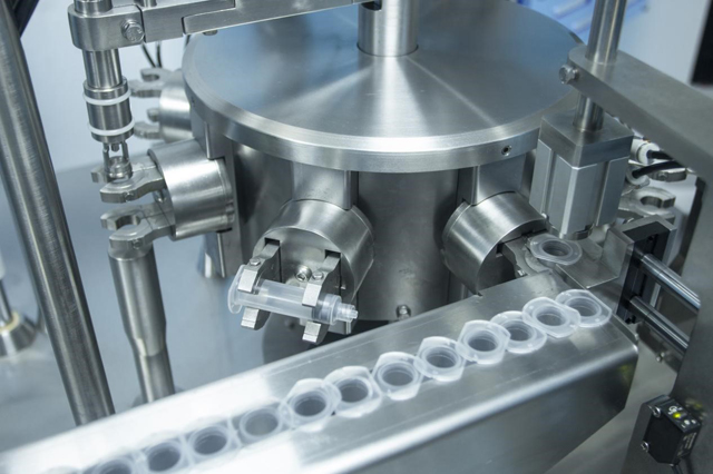 švirkštų pildymo linija (5).jpg