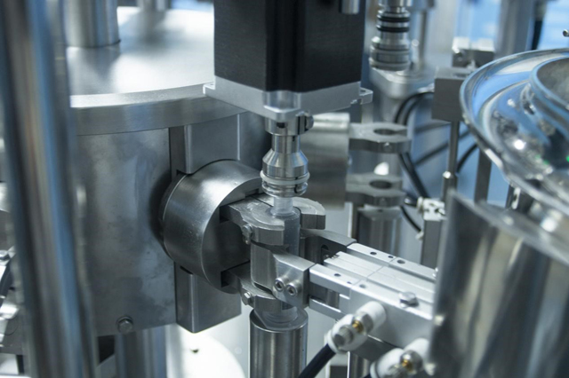 švirkštų pildymo linija (6).jpg