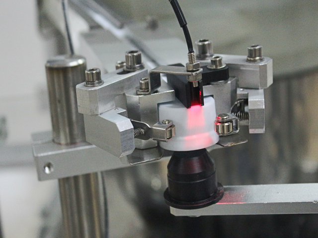 Mašinų uždengimas detalėse.jpg