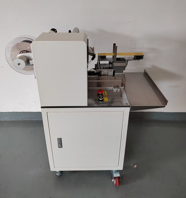 šunų maisto pakavimo etiketė (5).jpg