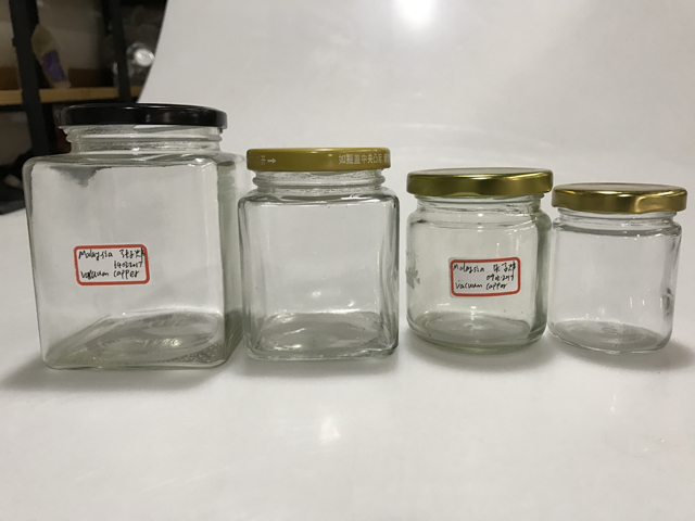 buteliai ir kamšteliai vakuuminiam kamšteliui.jpg