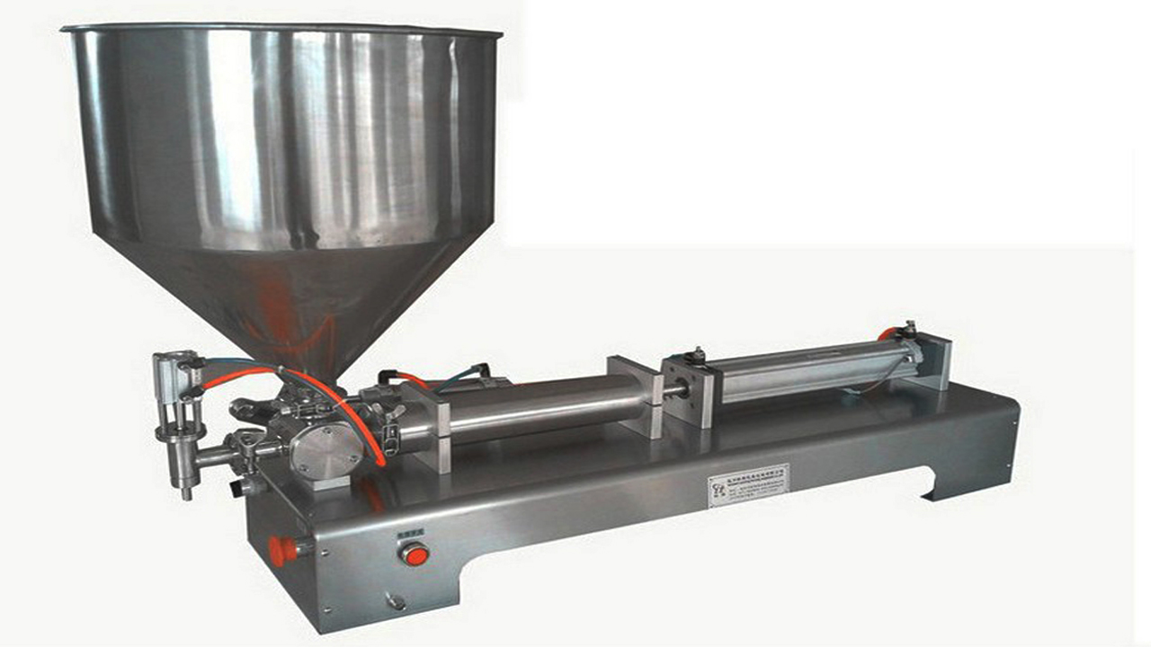 liquid filler semi automatic vertikalus bunkeris horizontalaus pildymo mašinai.jpg