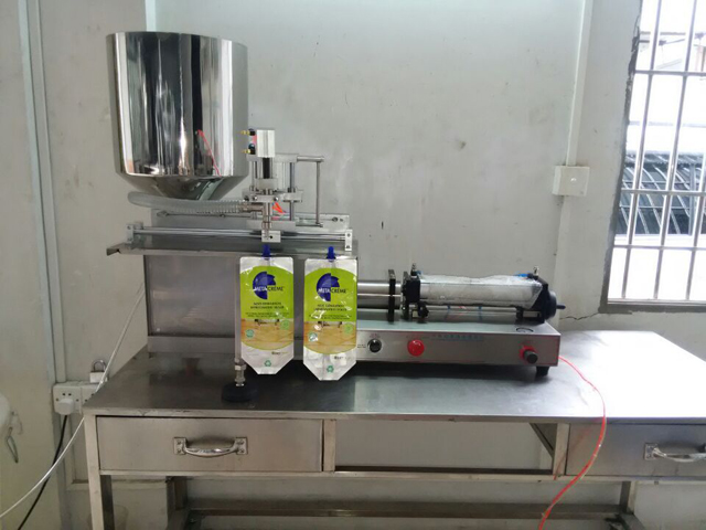 Snapelių maišelių pildymo mašina (4).jpg