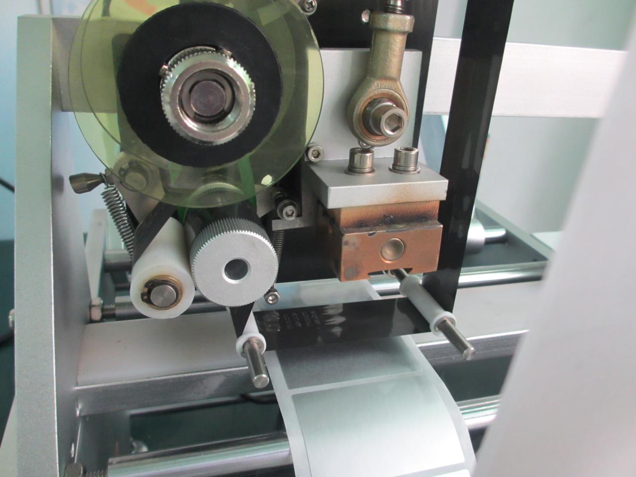 syringe labeling with printing coding function švirkšto etiketė su spausdinimo kodu (5).JPG