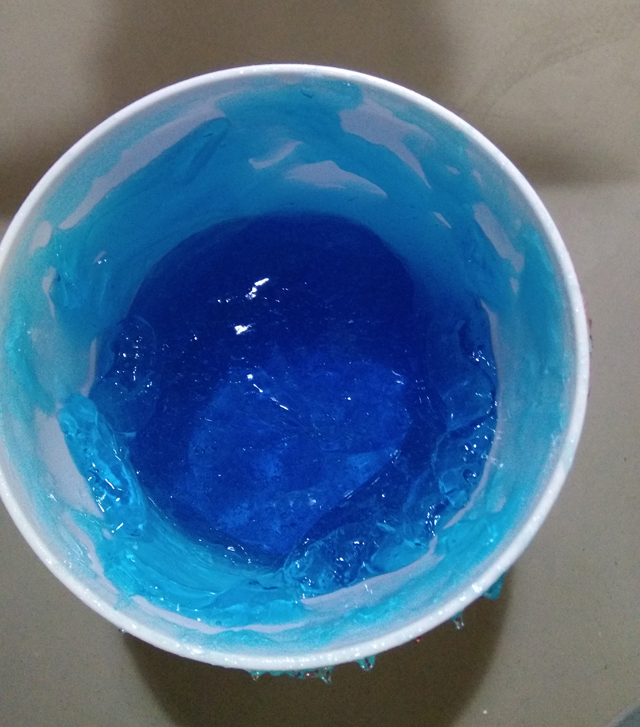 sveikatos priežiūros gelio užpildymas.jpg