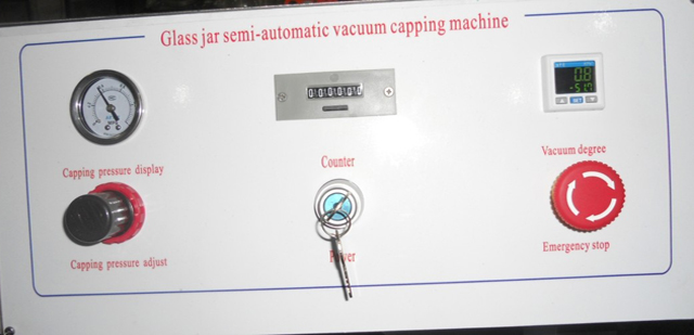 control panel from vacuum capping machines Vakuuminio uždengimo mašinų skydelis.jpg