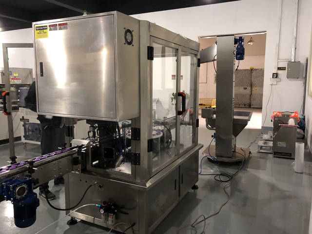 grietinėlės stiklainių uždengimo mašinos brėžinys (2).jpg